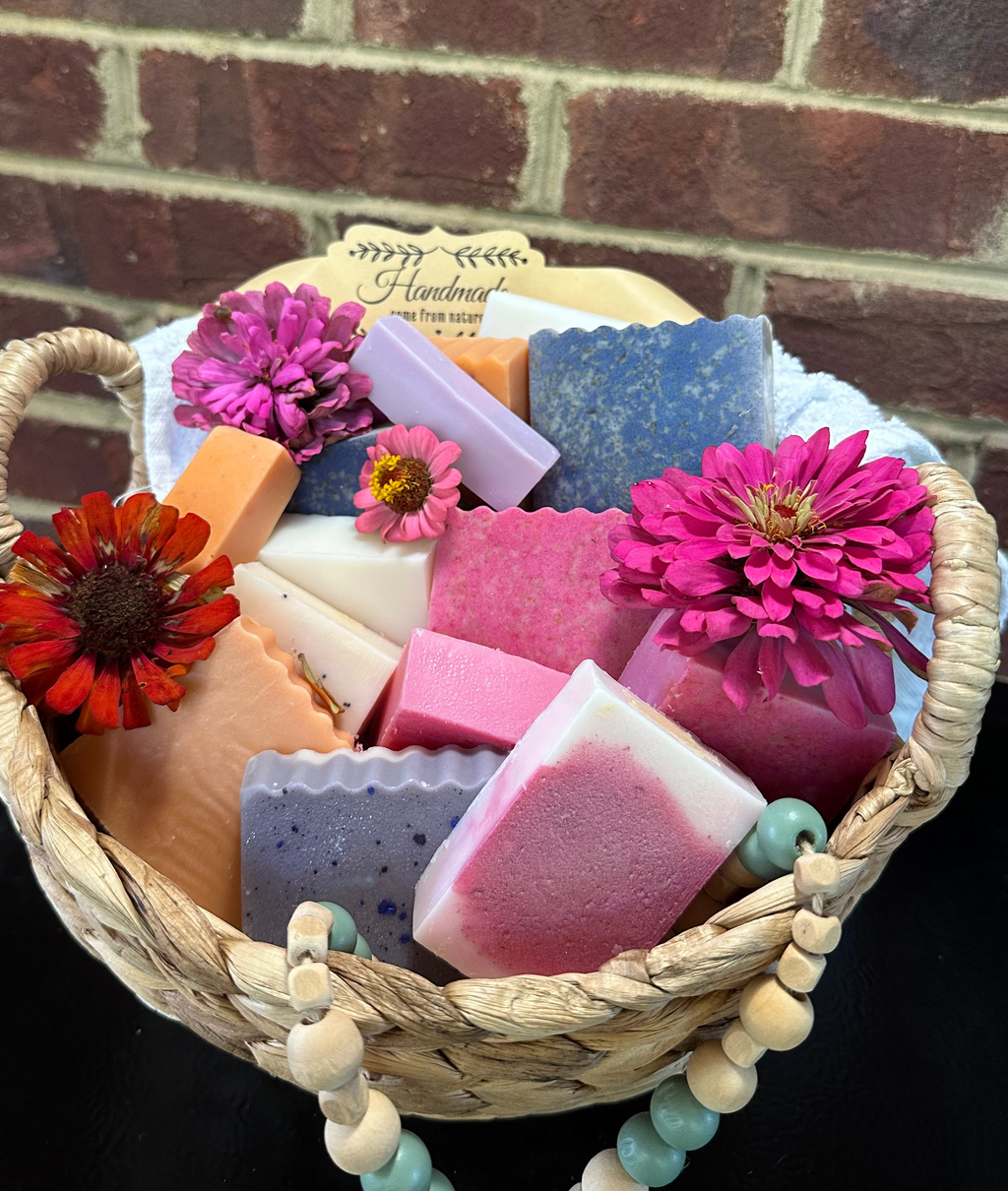 Handcrafted Soap Bar (Blueberry Thyme)